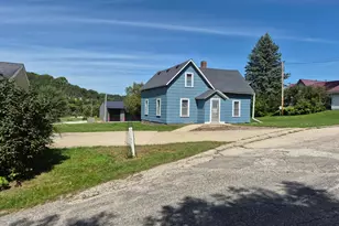 304 Terrace St, Lanesboro, MN 55949 - Photo 3
