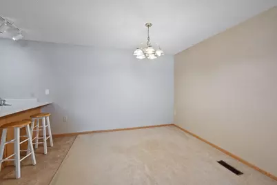 2462 Oakridge Circle, Hudson, WI 54016 - Photo 7