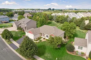 1542 Sparrow Rd, Waconia, MN 55387 - Photo 7