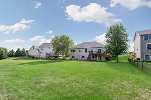 1542 Sparrow Rd, Waconia, MN 55387 - Photo 11