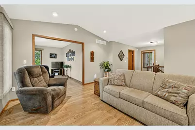 905 22nd Street NE, Kasson, MN 55944 - Photo 11