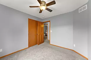 2554 Haller Ln E, Maplewood, MN 55119 - Photo 25