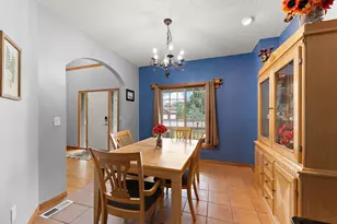 2554 Haller Ln E, Maplewood, MN 55119 - Photo 7