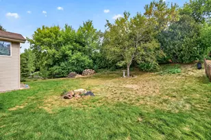 3212 Sunset Lake Dr, Burnsville, MN 55337 - Photo 31