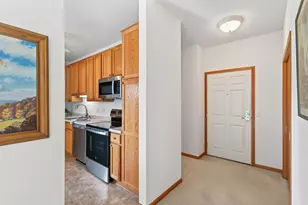 15001 Burnhaven Dr, Burnsville, MN 55306 - Photo 5