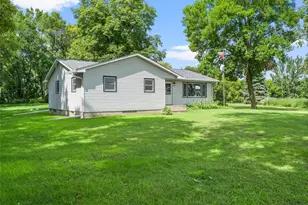 20142 State Hwy 22, Gaylord, MN 55334 - Photo 9
