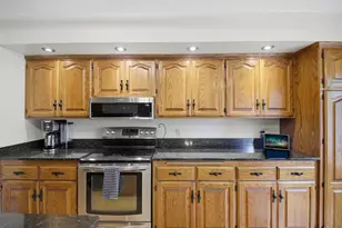 2000 9th St SW, Austin, MN 55912 - Photo 7