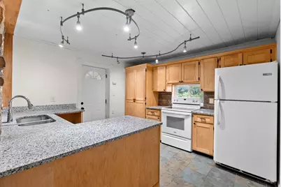 1097 Suburban Avenue, Saint Paul, MN 55106 - Photo 7