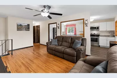 7300 Illies Avenue S, Cottage Grove, MN 55016 - Photo 7