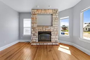 304 E Jefferson St, Caledonia, MN 55921 - Photo 3