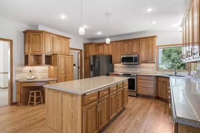 14817 Summit Oaks Drive, Burnsville, MN 55337 - Photo 9