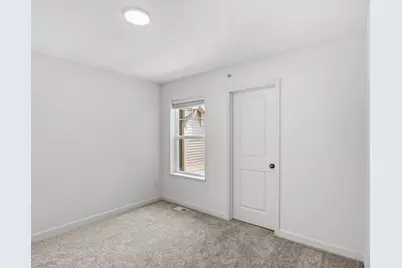 4226 Hayward Avenue N, Oakdale, MN 55128 - Photo 19