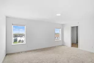 4226 Hayward Ave N, Oakdale, MN 55128 - Photo 13