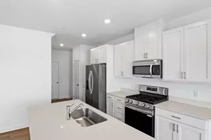 4226 Hayward Ave N, Oakdale, MN 55128 - Photo 3