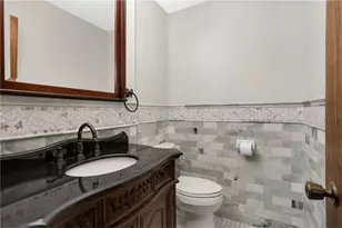 10250 Berkshire Rd, Bloomington, MN 55437 - Photo 9