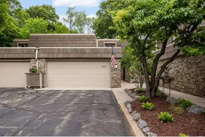 10250 Berkshire Road, Bloomington, MN 55437 - Photo 5