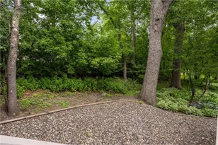 10250 Berkshire Rd, Bloomington, MN 55437 - Photo 23