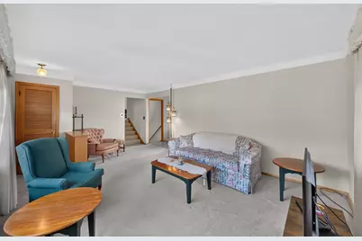 2220 Cardinal Place, Saint Paul, MN 55119 - Photo 9
