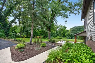 2505 E River Rd NE, Rochester, MN 55906 - Photo 21