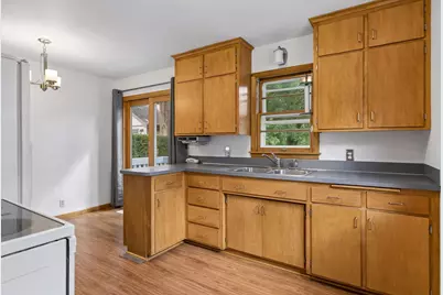 2922 Old Highway 8, Roseville, MN 55113 - Photo 17