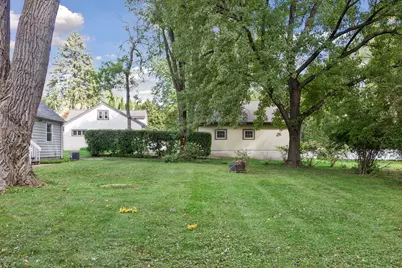 2922 Old Highway 8, Roseville, MN 55113 - Photo 35