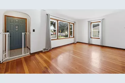 131 Elm Street E, Norwood Young America, MN 55368 - Photo 11