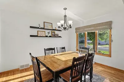 502 Central Avenue S, New Prague, MN 56071 - Photo 3