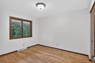 109 Windsor Ln, New Brighton, MN 55112 - Photo 21