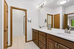 1830 Eagle Ridge Dr, Mendota Heights, MN 55118 - Photo 11