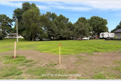 503 2nd Street SE, Madelia, MN 56062 - Photo 3
