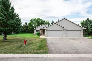 513 Kinkead Dr NW, Alexandria, MN 56308 - Photo 3