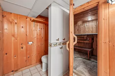 612 Russell Avenue S, Minneapolis, MN 55405 - Photo 33