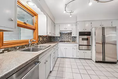 612 Russell Avenue S, Minneapolis, MN 55405 - Photo 15