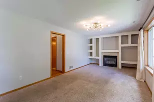 8284 Ashford Rd, Woodbury, MN 55125 - Photo 31