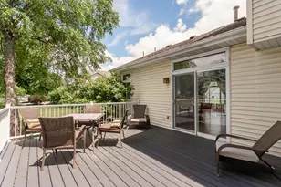 8284 Ashford Rd, Woodbury, MN 55125 - Photo 11