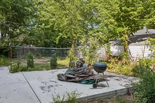 241 Banfil St, Saint Paul, MN 55102 - Photo 9