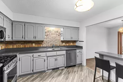 212 Transit Avenue, Roseville, MN 55113 - Photo 5