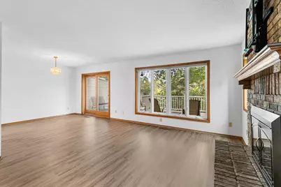212 Transit Avenue, Roseville, MN 55113 - Photo 13