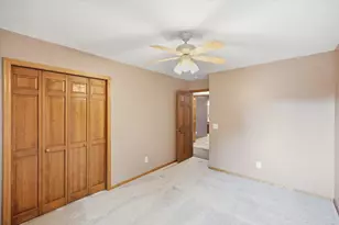 1000 April Pl, Burnsville, MN 55306 - Photo 9