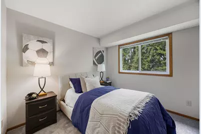 5700 Deer Trail E, Shoreview, MN 55126 - Photo 11
