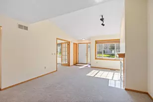 4143 Ruby Ln, Eagan, MN 55122 - Photo 5