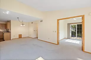 4143 Ruby Ln, Eagan, MN 55122 - Photo 9
