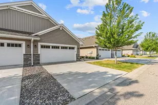 620 Liberty Wy, Vadnais Heights, MN 55127 - Photo 1