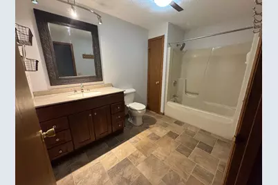 4002 Oak Knoll Drive, Eau Claire, WI 54701 - Photo 27