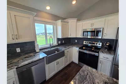 1009 26th Street Loop, Sartell, MN 56377 - Photo 5