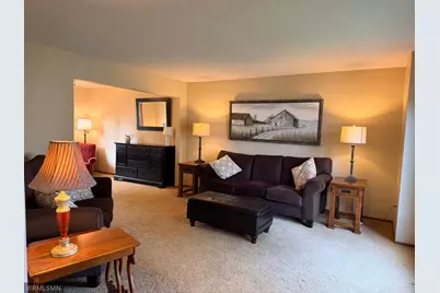 14613 Guthrie Avenue S, Apple Valley, MN 55124 - Photo 5