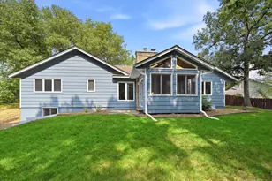 1592 Sherwood Ct, Eagan, MN 55122 - Photo 59