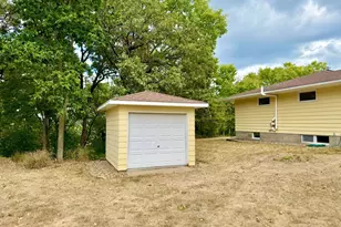 3628 Martha Ln, Red Wing, MN 55066 - Photo 3