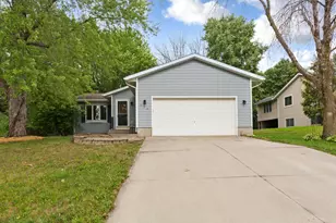 424 Littleford Ln, Faribault, MN 55021 - Photo 3