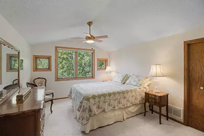 1880 Shady Beach Avenue, Roseville, MN 55113 - Photo 15